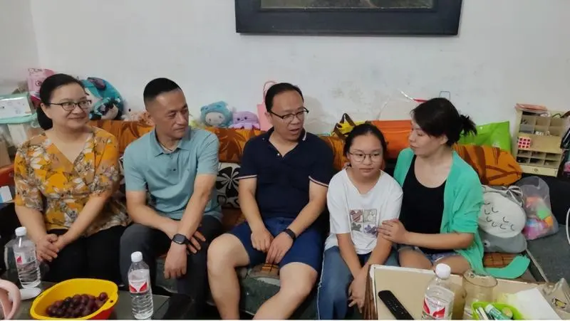 “新”相遇,“心”相逢 —— 湘潭市第二中学初一年级家访纪实 “新”相遇,“心”相逢 —— 湘潭市第二中学初一年级家访纪实