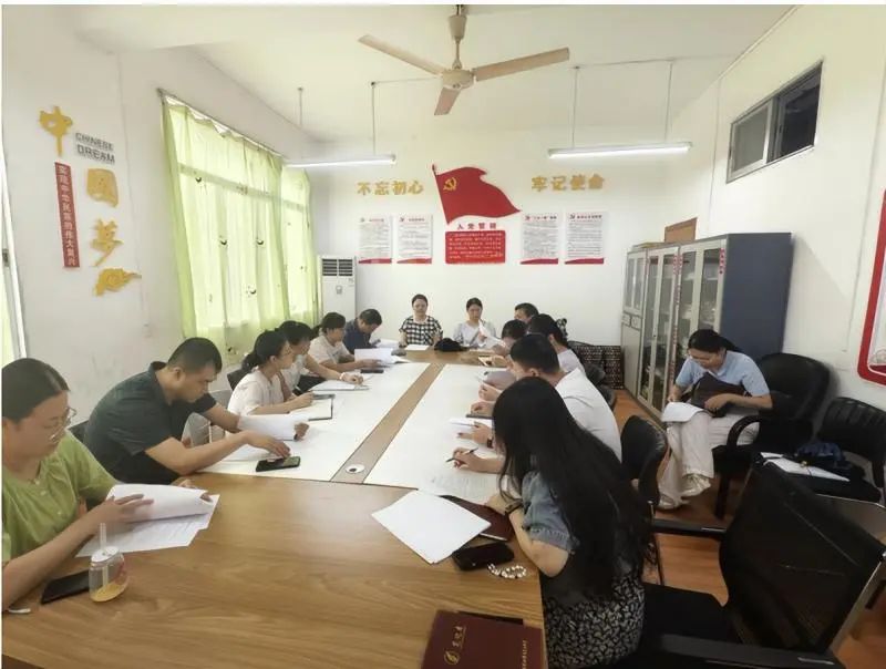 悟素养之真，探教学之道  ——湘潭市二中2024年下学期基础教育精品课研讨会