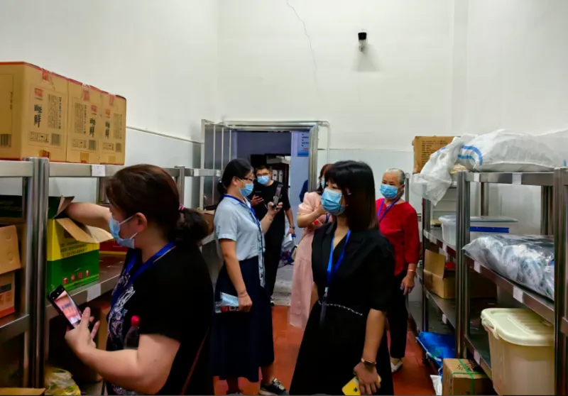 尽“膳”尽美 “味”爱护航//湘潭市三中举办食堂开放日活动 尽“膳”尽美 “味”爱护航//湘潭市三中举办食堂开放日活动