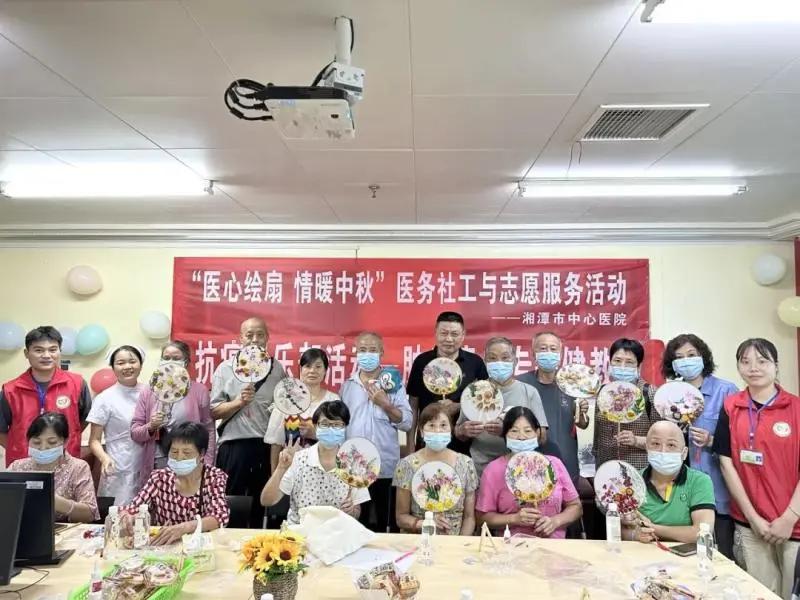 【中心医院·医者红】今年,我们用“三个一”点亮你的中秋 【中心医院·医者红】今年,我们用“三个一”点亮你的中秋