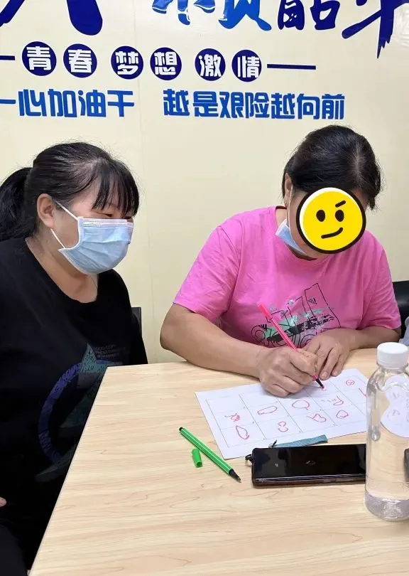 【中心医院·医者红】今年,我们用“三个一”点亮你的中秋 【中心医院·医者红】今年,我们用“三个一”点亮你的中秋