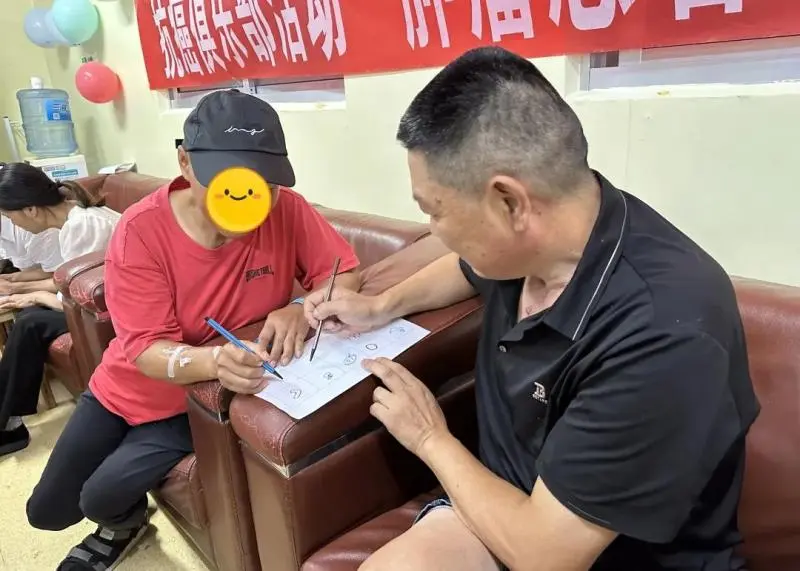 【中心医院·医者红】今年,我们用“三个一”点亮你的中秋 【中心医院·医者红】今年,我们用“三个一”点亮你的中秋