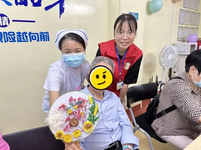 【中心医院·医者红】今年,我们用“三个一”点亮你的中秋 【中心医院·医者红】今年,我们用“三个一”点亮你的中秋