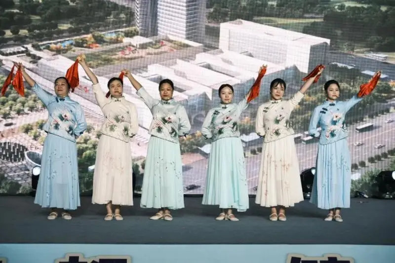 传承国粹点亮健康生活——中医药夜市活动圆满落幕 传承国粹点亮健康生活——中医药夜市活动圆满落幕