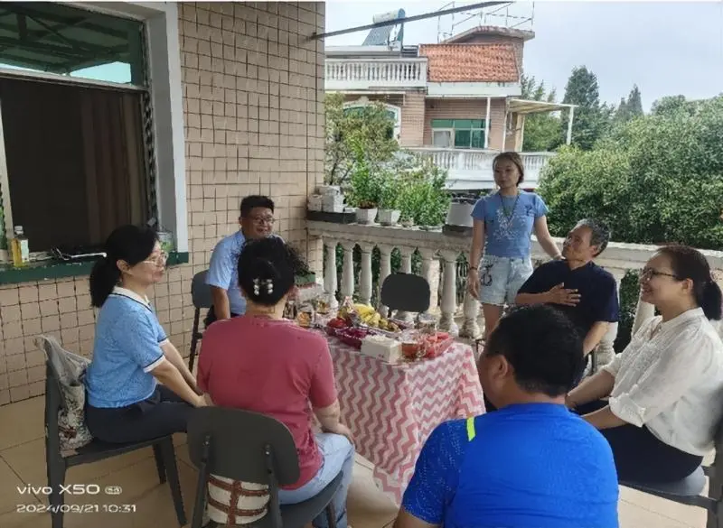 以“访”助成长，以“情”筑心桥 — 湘潭市第二中学初三年级家访纪实