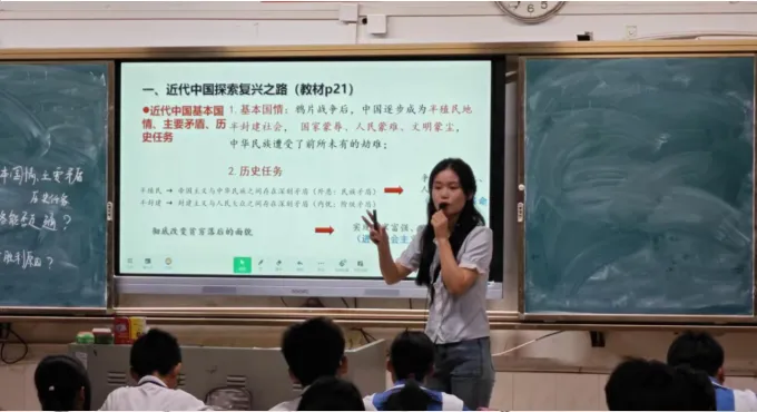 新视野里展风采，精品课上诗意扬 ——湘潭市一中举行“新视野”和“精品课”预选赛