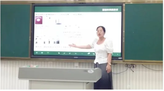 新视野里展风采，精品课上诗意扬 ——湘潭市一中举行“新视野”和“精品课”预选赛