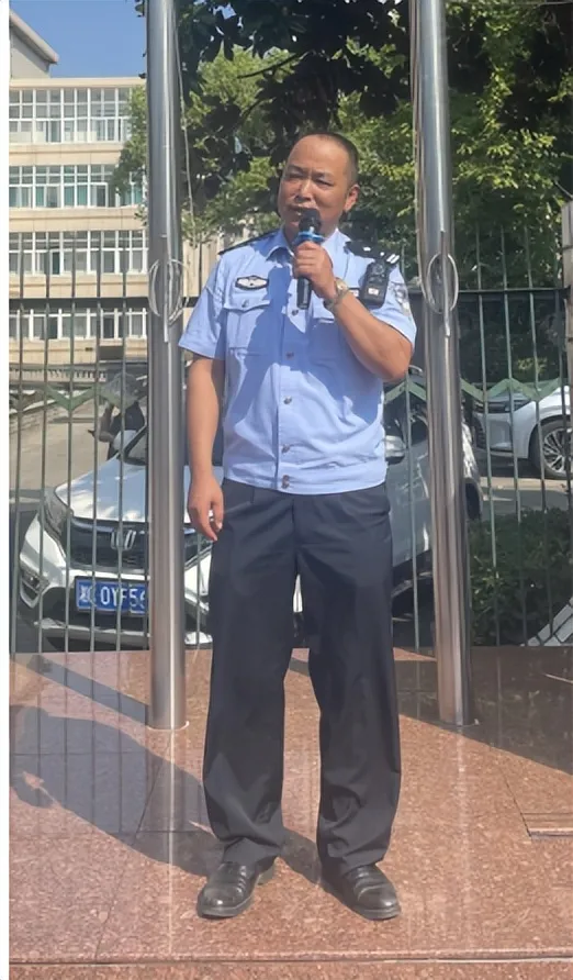 拒绝校园霸凌,守护网络安全—— 湘潭市二中2024年下学期防网络霸凌主题讲座 拒绝校园霸凌,守护网络安全—— 湘潭市二中2024年下学期防网络霸凌主题讲座