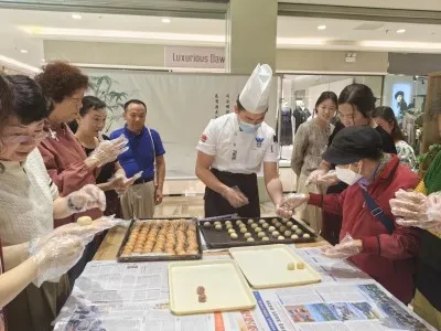 明通路社区开展“月圆中秋暖 共筑巾帼情”主题活动