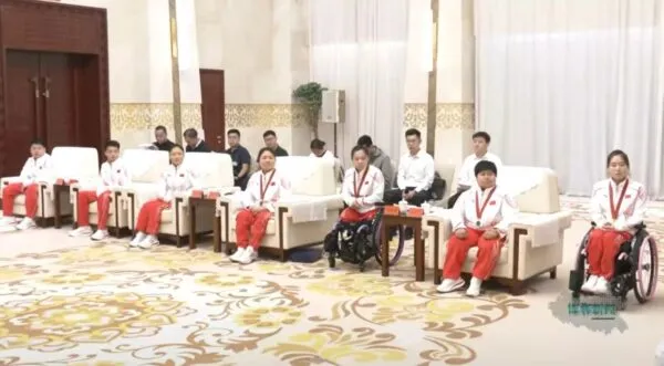 李晋宇会见参加第17届夏季残奥会邯郸运动员 樊成华徐翀参加