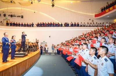 云南消防举办庆祝中华人民共和国成立75周年交响音乐会
