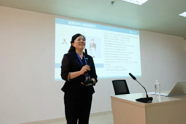2024年湖南省介入专科护士培训班第二期学员赴湘潭市中心医院参观学习
