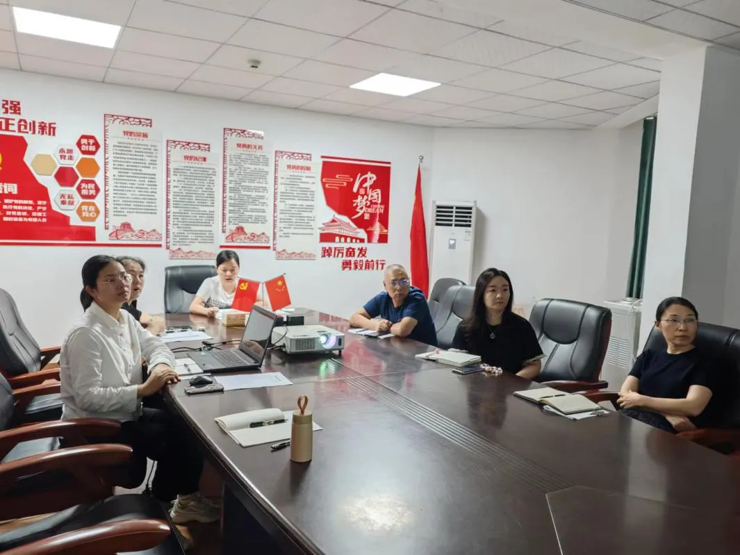 湘潭市住建档案馆开展“博览群书，知行合一”读书分享会 为党日活动“升温加热”