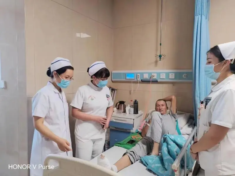 【中心医院·医者红】“援疆是一次历练,更是一份家国情怀!” 【中心医院·医者红】“援疆是一次历练,更是一份家国情怀!”