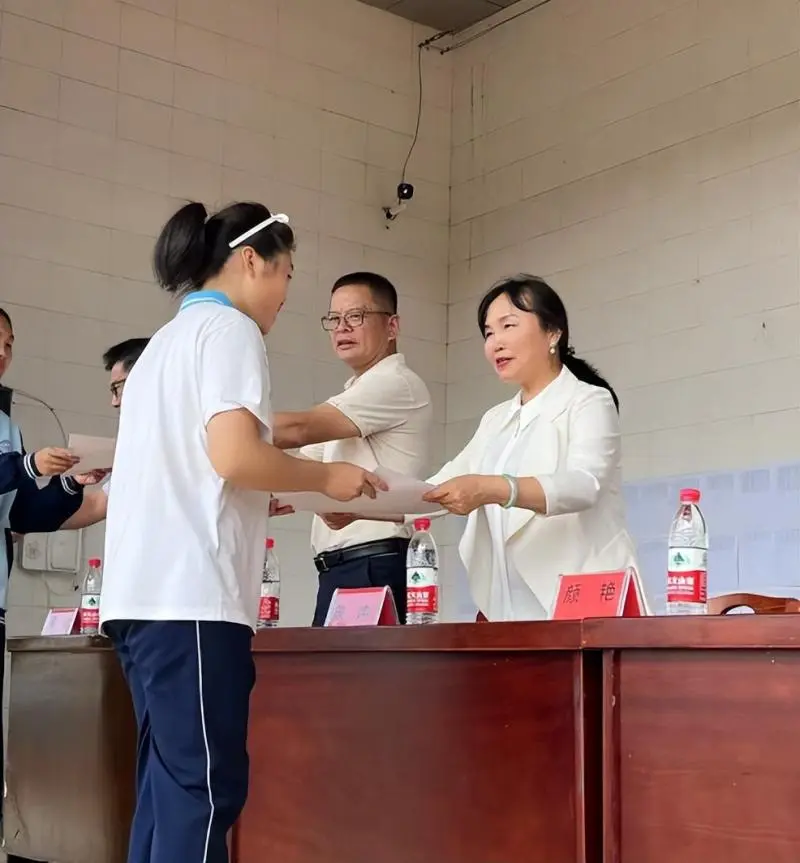 五育并举展风采 运动赛场燃激情//湘潭市第三中学2024年体育节暨第69届校秋季田径运动会 五育并举展风采 运动赛场燃激情//湘潭市第三中学2024年体育节暨第69届校秋季田径运动会
