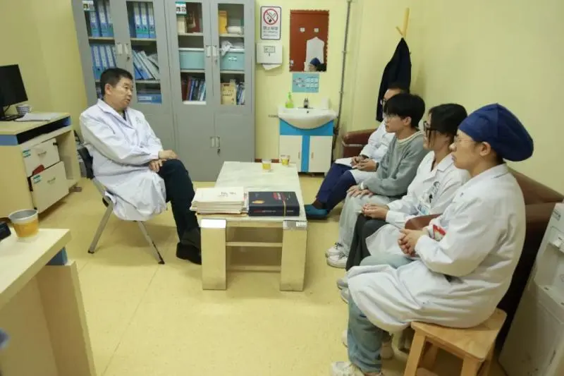【大病不出市】@所有人!请转给下一个有需要的“张嗲嗲”~ 【大病不出市】@所有人!请转给下一个有需要的“张嗲嗲”~