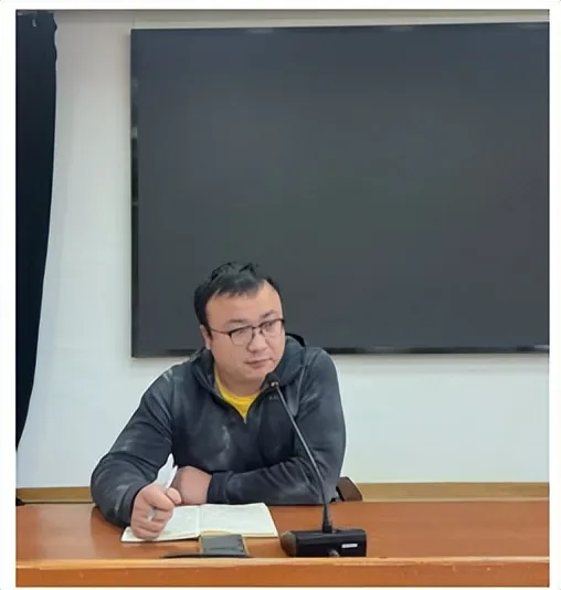 强化管理抓细节，德育润心护成长 ——湘潭市第二中学2024年下学期德育论坛(第二期）暨全体班主任工作会议