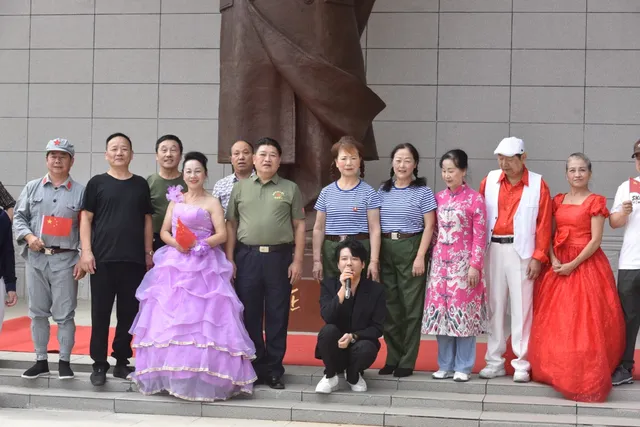 徜徉红色文化  相约尚鑫农庄 ——“湖南亘古”举办国庆红色文化主题画展