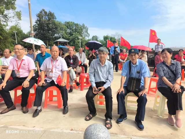 徜徉红色文化  相约尚鑫农庄 ——“湖南亘古”举办国庆红色文化主题画展