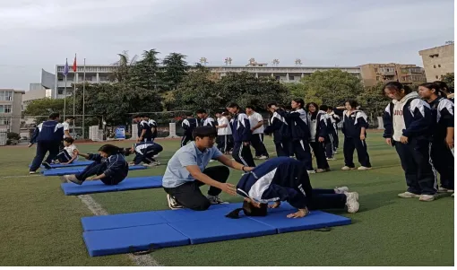深化校际合作,共育体育人才 ——湖南科技大学体育学院赴湘潭市第二中学开展教学实习期中检查 深化校际合作,共育体育人才 ——湖南科技大学体育学院赴湘潭市第二中学开展教学实习期中检查