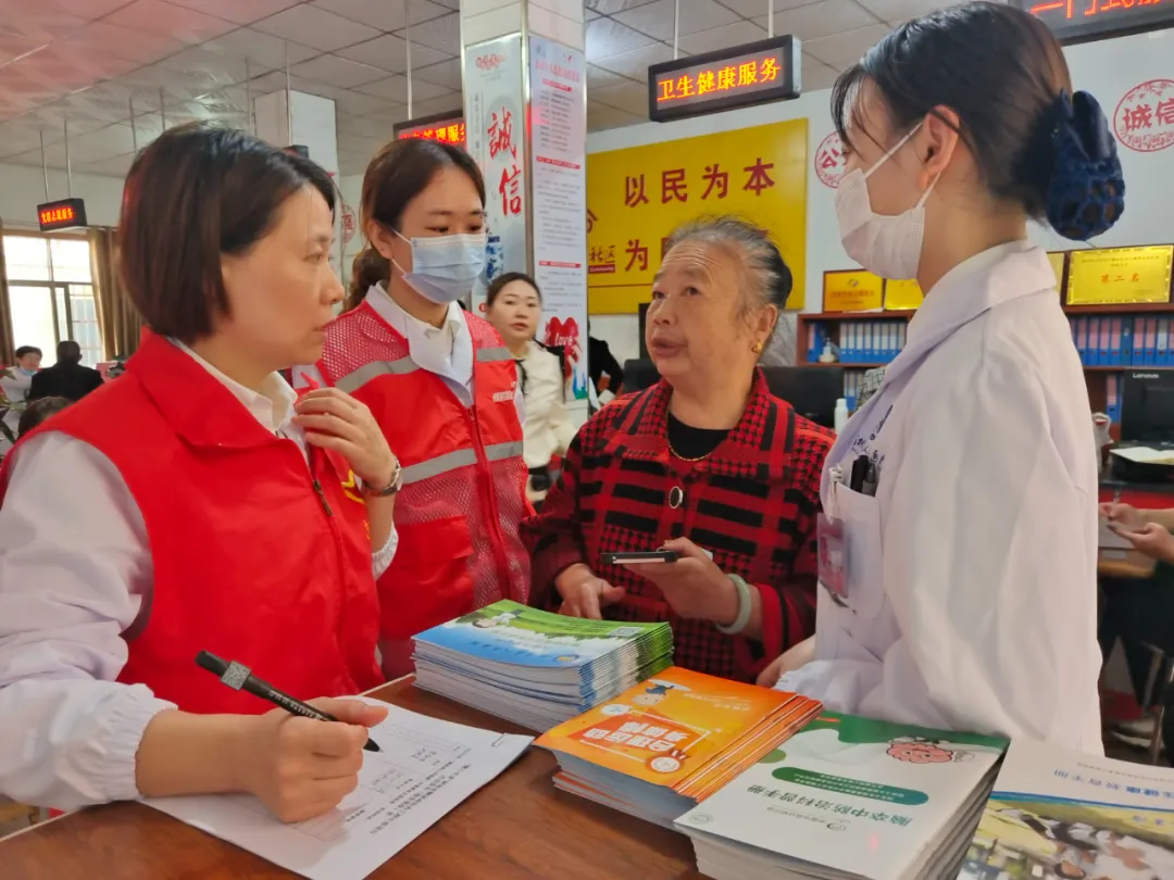 湘潭县人民医院:“糖尿病与幸福感”主题活动,传递温暖与健康 湘潭县人民医院:“糖尿病与幸福感”主题活动,传递温暖与健康