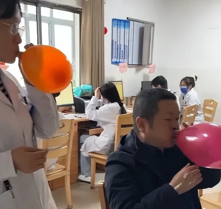 【世界慢阻肺日】关注肺功能,让呼吸更自由 【世界慢阻肺日】关注肺功能,让呼吸更自由