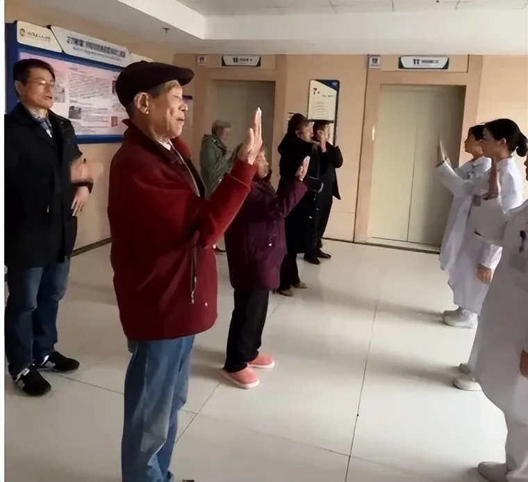 【世界慢阻肺日】关注肺功能,让呼吸更自由 【世界慢阻肺日】关注肺功能,让呼吸更自由