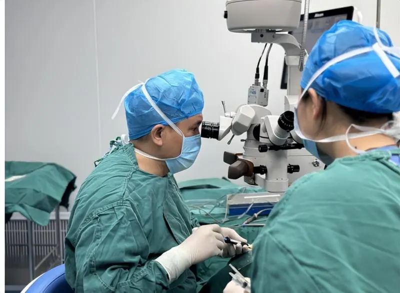 高度近视合并白内障,湘潭爱尔仁和医院“飞白+三焦”化解患者心头病 高度近视合并白内障,湘潭爱尔仁和医院“飞白+三焦”化解患者心头病