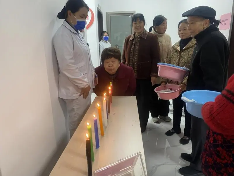 【世界慢阻肺日】湘潭县中医医院呼吸与危重症医学科开展系列活动 【世界慢阻肺日】湘潭县中医医院呼吸与危重症医学科开展系列活动
