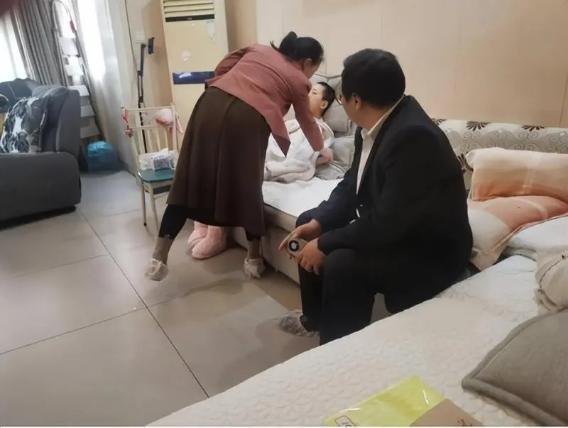 民进十一中支部:爱心行动,为残疾学生 点亮希望之光 民进十一中支部:爱心行动,为残疾学生 点亮希望之光
