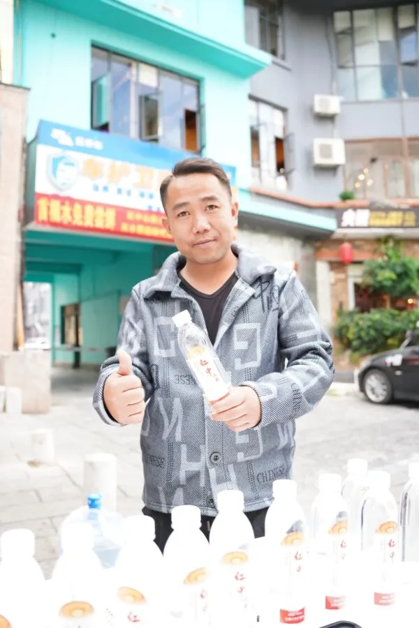 红中山泉（永安路店）盛大开业，品质好水开启健康生活新篇章