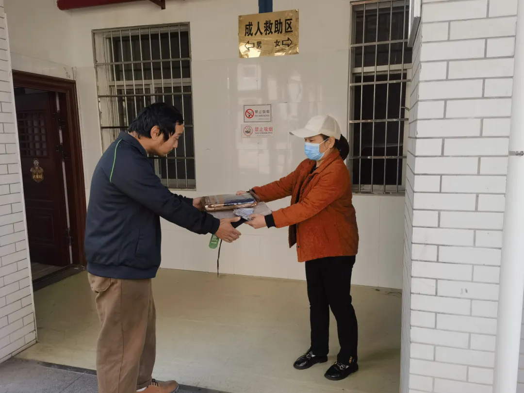 温暖守护,防寒先行|湘潭市救助管理站为流浪乞讨人员撑起“安全伞” 温暖守护,防寒先行|湘潭市救助管理站为流浪乞讨人员撑起“安全伞”