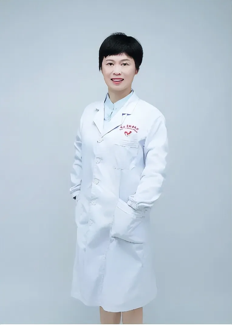 “妇”予新生,相约健康——湖南省肿瘤医院专家马水根来我院义诊 “妇”予新生,相约健康——湖南省肿瘤医院专家马水根来我院义诊