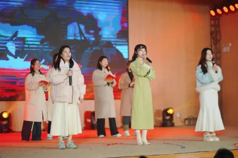 活力潭中,“艺”起绽放——湘潭市一中举行首届青年教师才艺大赛 活力潭中,“艺”起绽放——湘潭市一中举行首届青年教师才艺大赛