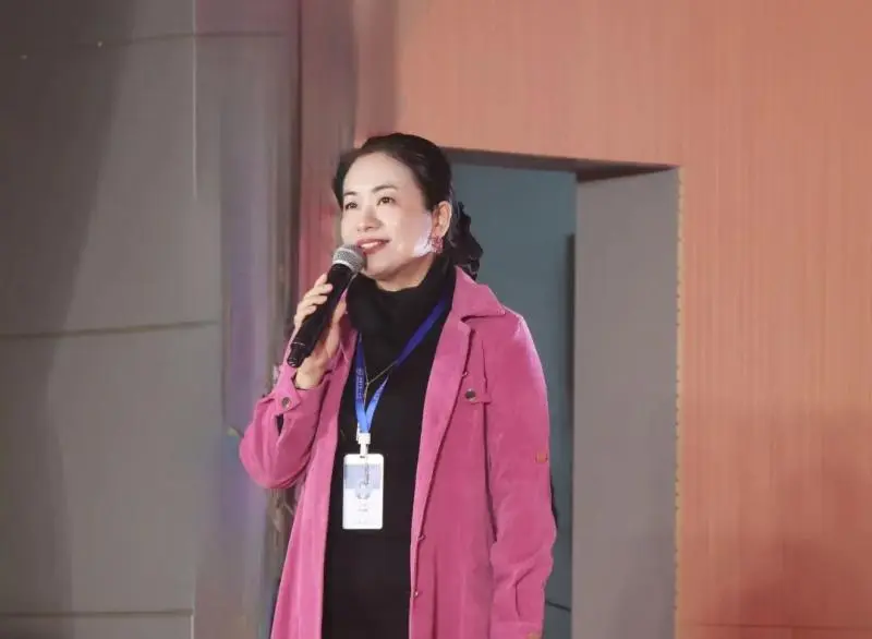 活力潭中,“艺”起绽放——湘潭市一中举行首届青年教师才艺大赛 活力潭中,“艺”起绽放——湘潭市一中举行首届青年教师才艺大赛