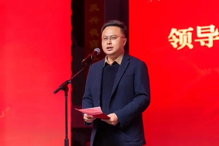 红色印记·艺启未来 ——湘机中学成功举办2024年艺术节文艺晚会