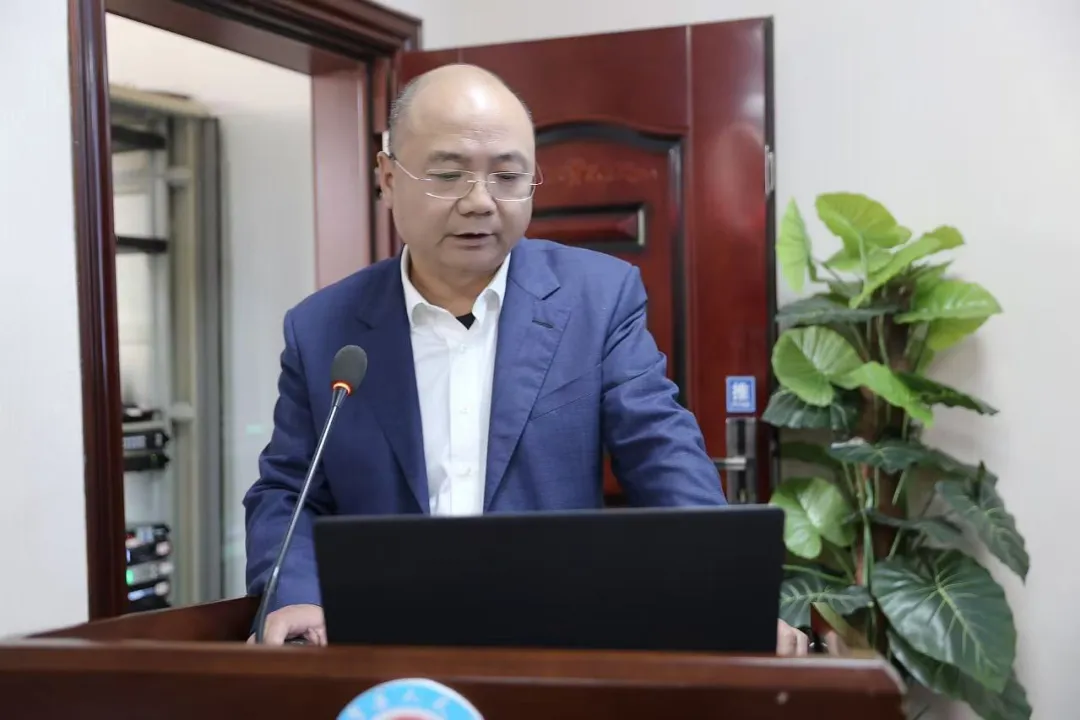 医院2024年高级职称竞聘述职会:人才优中选优,赋能医院进阶新篇 医院2024年高级职称竞聘述职会:人才优中选优,赋能医院进阶新篇