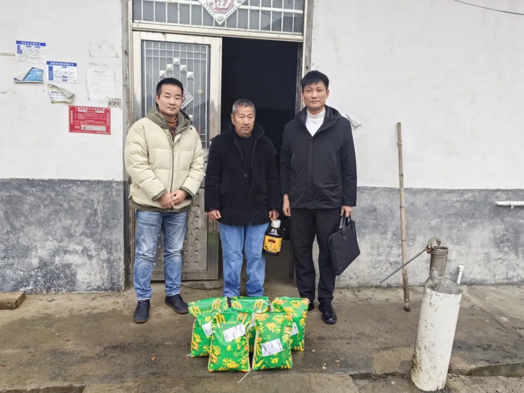 第一批湘潭籍返乡受助人员实现“微心愿”