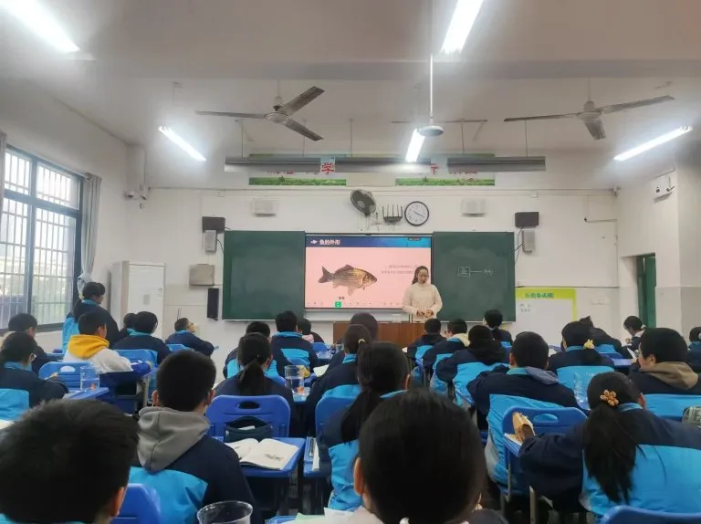思政赋能课堂 大赛竞绽芳华 ——湘机中学举办学科思政融合教学比武大赛