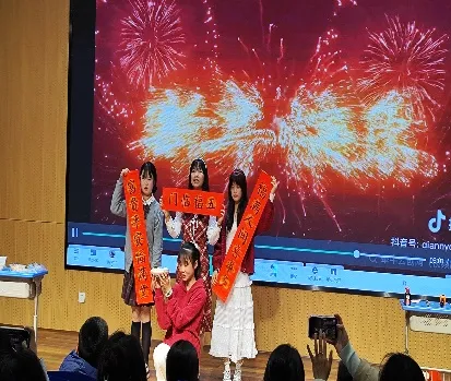Tell stories of China, Voice to the world. 讲好中国故事,传递中国声音 Tell stories of China, Voice to the world. 讲好中国故事,传递中国声音