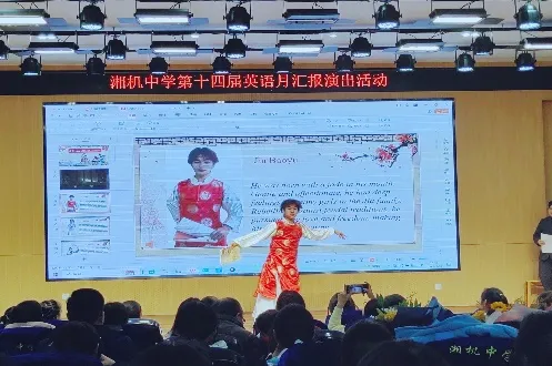 Tell stories of China, Voice to the world. 讲好中国故事,传递中国声音 Tell stories of China, Voice to the world. 讲好中国故事,传递中国声音