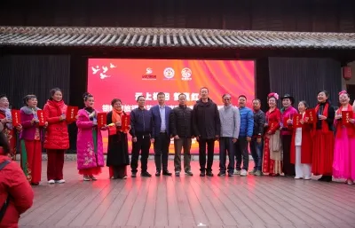 云南银龄艺术展演暨旅居康养主题活动在蒙自启幕