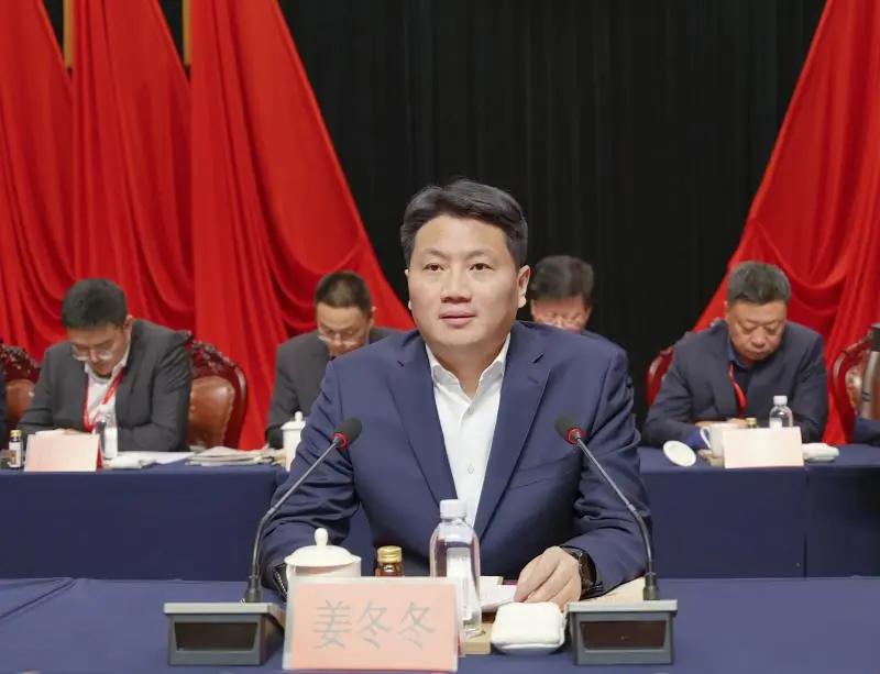 扬子江药业集团向“新”提“质”增“变”,笃行实干绘新景 扬子江药业集团向“新”提“质”增“变”,笃行实干绘新景