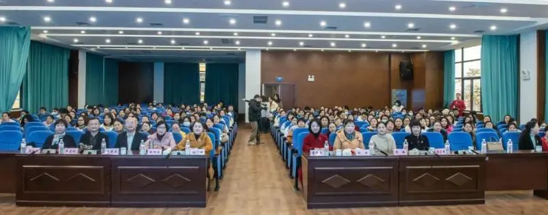 共话静脉安全输液新理念——第十五届静脉输液风险防范学习班圆满举办 共话静脉安全输液新理念——第十五届静脉输液风险防范学习班圆满举办