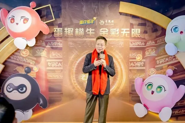 传统奢华与现代萌趣的激情碰撞,商业联动还能这么玩 传统奢华与现代萌趣的激情碰撞,商业联动还能这么玩