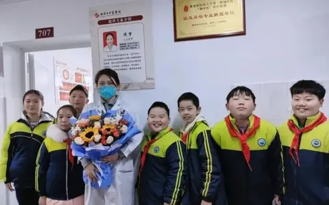 探索“睛”彩，点亮未来——小小眼科医生实践活动圆满完成