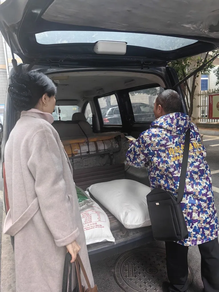 【清廉学校建设】开学第一餐:“食”刻守护 【清廉学校建设】开学第一餐:“食”刻守护