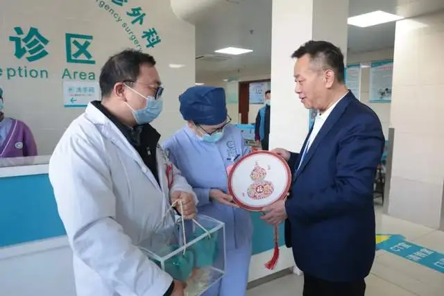 我爱惠景我的家，情暖“医”线福满堂