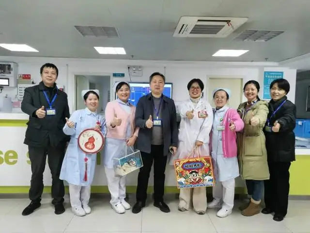 我爱惠景我的家，情暖“医”线福满堂