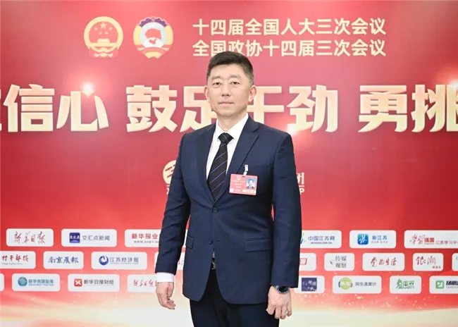 全国人大代表徐浩宇:为护佑人民健康持续创新 全国人大代表徐浩宇:为护佑人民健康持续创新